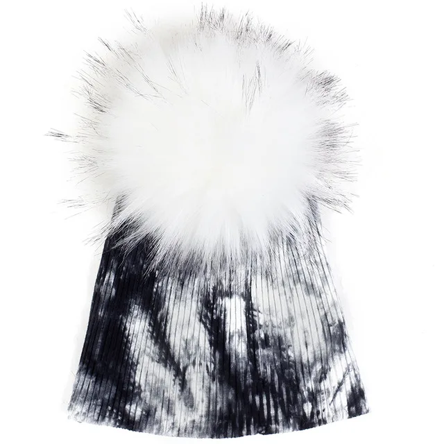 

Детская Хлопковая Вязаная Шапка-бини в рубчик с завязкой, милые детские зимние шапки для новорожденных, мягкая шапка-Череп с помпоном из искусственного меха