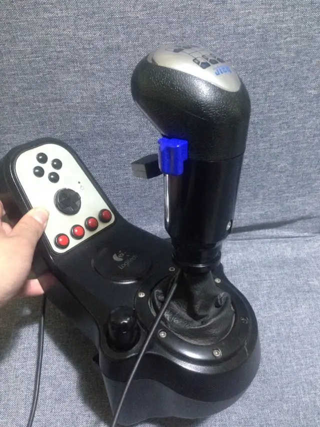Almar skrs gearshift knob de um homem