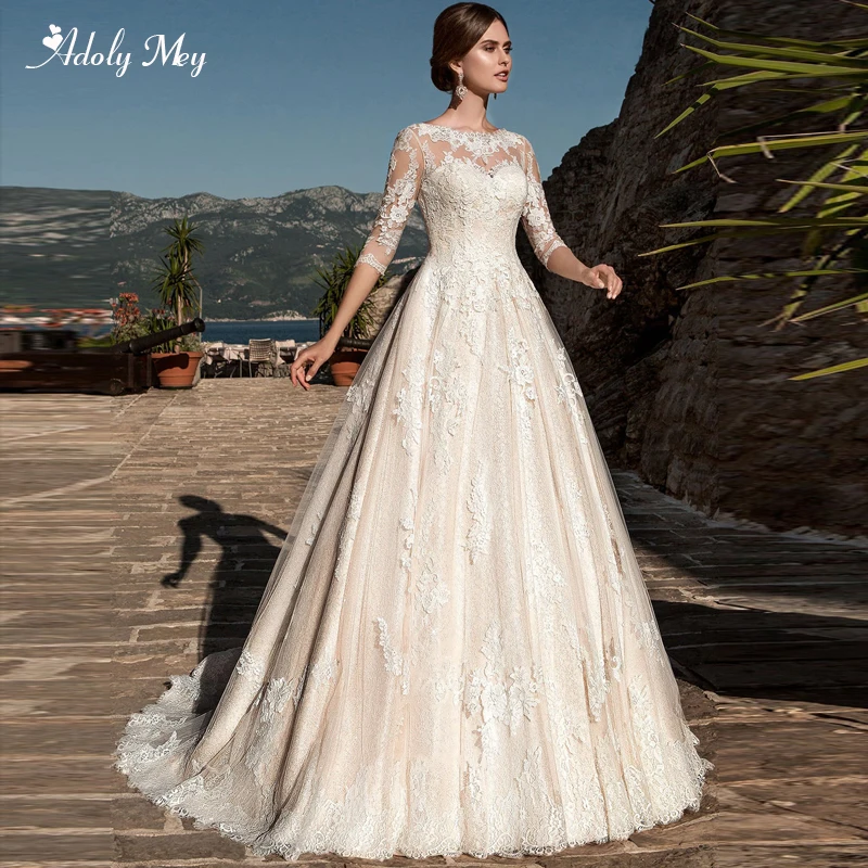 

Adoly Mey New Design Scoop Neck Three Quarter Sleeve A-Line Wedding Dress 2020 Gorgeous Appliques Court Train Vintage Bride Gown