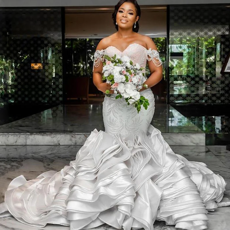 

Lace Off The Shoulder Mermaid Wedding Dresses Ruched Satin Tiered Sweep Train Bridal Gowns Zipper Back Plus Size Wedding Vestido