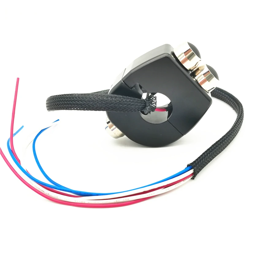 Черный самозащелкивающийся переключатель