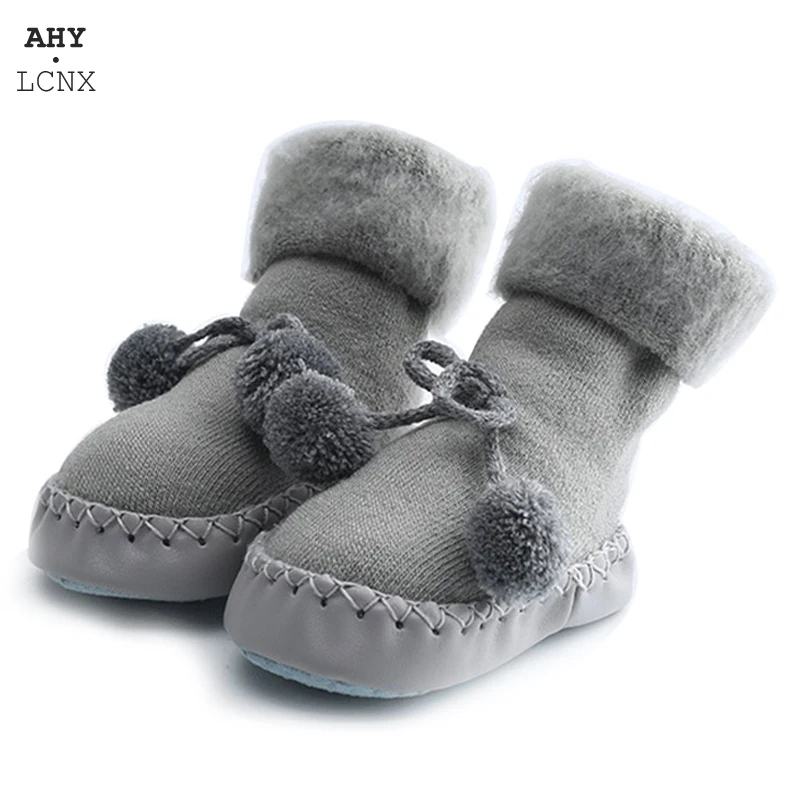 Calcetines de invierno para bebé, calcetín interior, zapatos gruesos de algodón de felpa para recién nacido, con suelas de goma, Color sólido, 2021