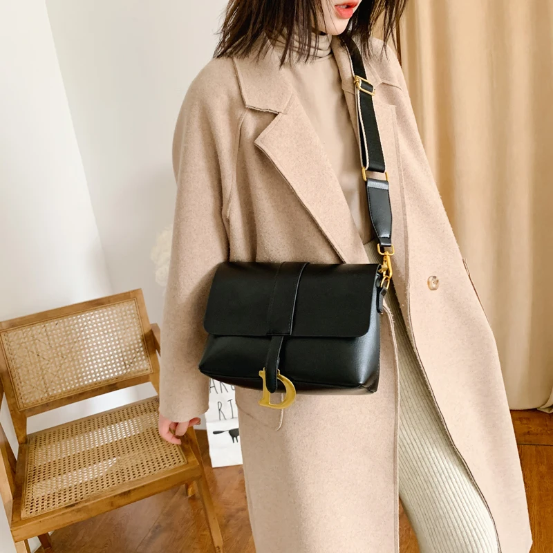 

Louis Brand Women Solid Color Messenger Bags Fashion Retro Single Shoulder Bags Large Capacity Tote Package Ladies Handbag CC GG