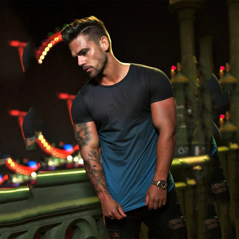 2019 Fashion Compression Gradient Color T-Shirt for Men, Breathable, Short Sleeve, Men's Sports T-Shirt, T-shirt, Casual T-shirt