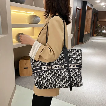 

Big Bag female 2020 new style bag large capacity embroidered canvas bag single shoulder bag small design commuter tote bag