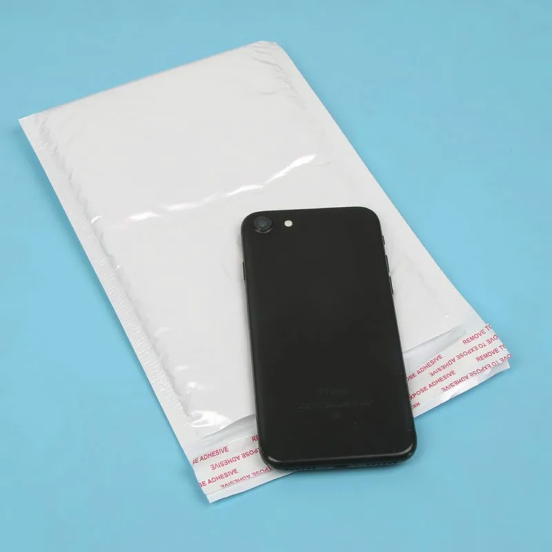 

50PCS 13*13cm White Foam Envelope Bag Mailers Padded Shipping Envelope With Bubble Mailing Bag Christmas Package Gift Holders