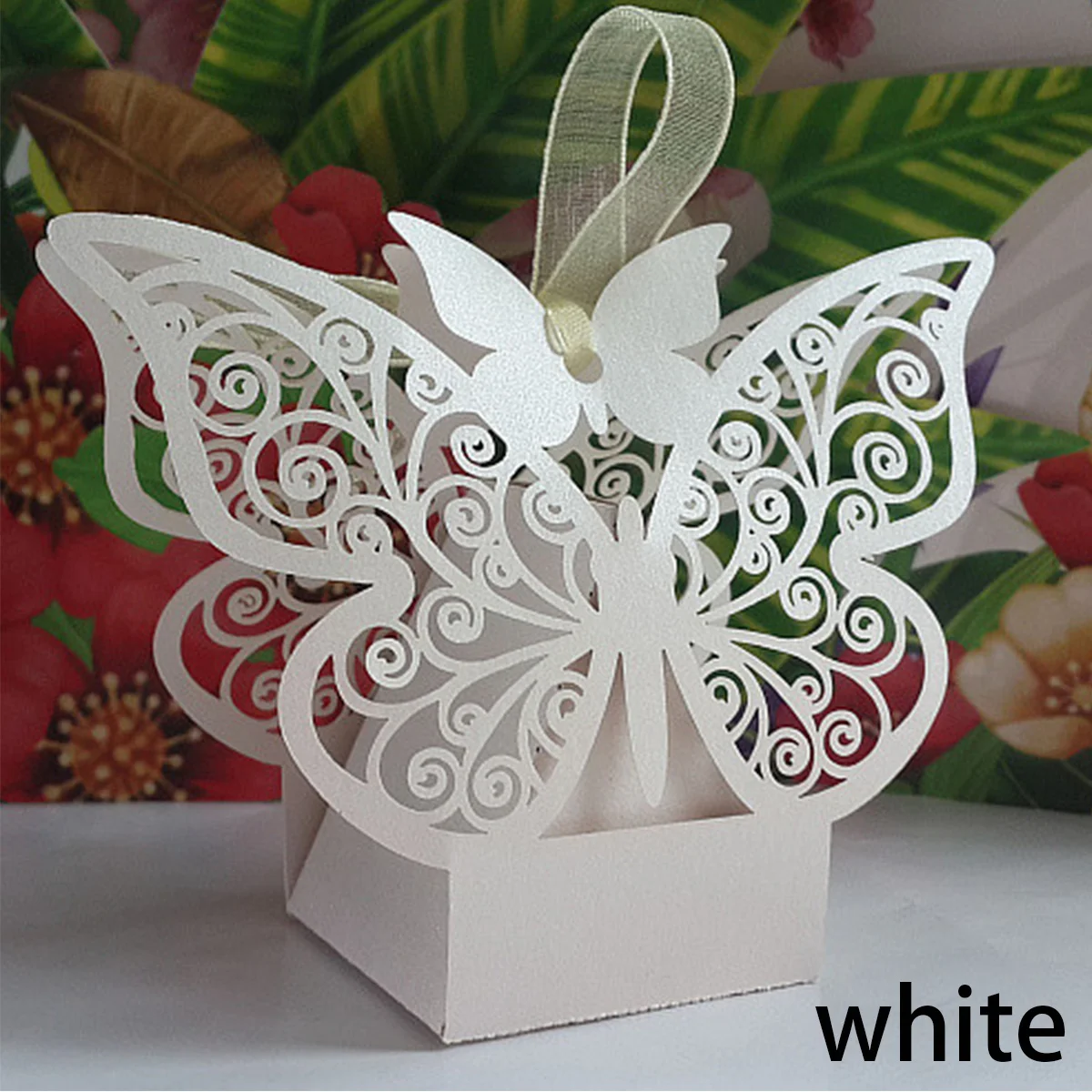 50 шт. подарочные перламутровые бумажные коробки с бабочкой, креативные Кружевные Полые свадебные коробки для конфет, картонные коробки для шоколада, товары для свадебного декора
