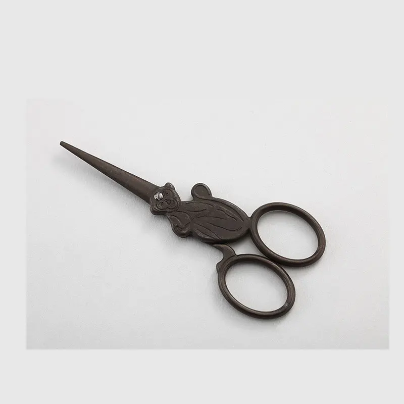 ZOYOONE 1Pcs Monkey-Shaped 12 Zodiac Shaped Titanium-Plated Durable Retro Embroidered Scissors Mini Tailor Craft Scissors Tools