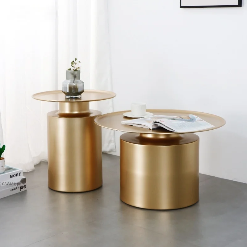 

How many metal corners are there beside the living room round combined coffee table sofa