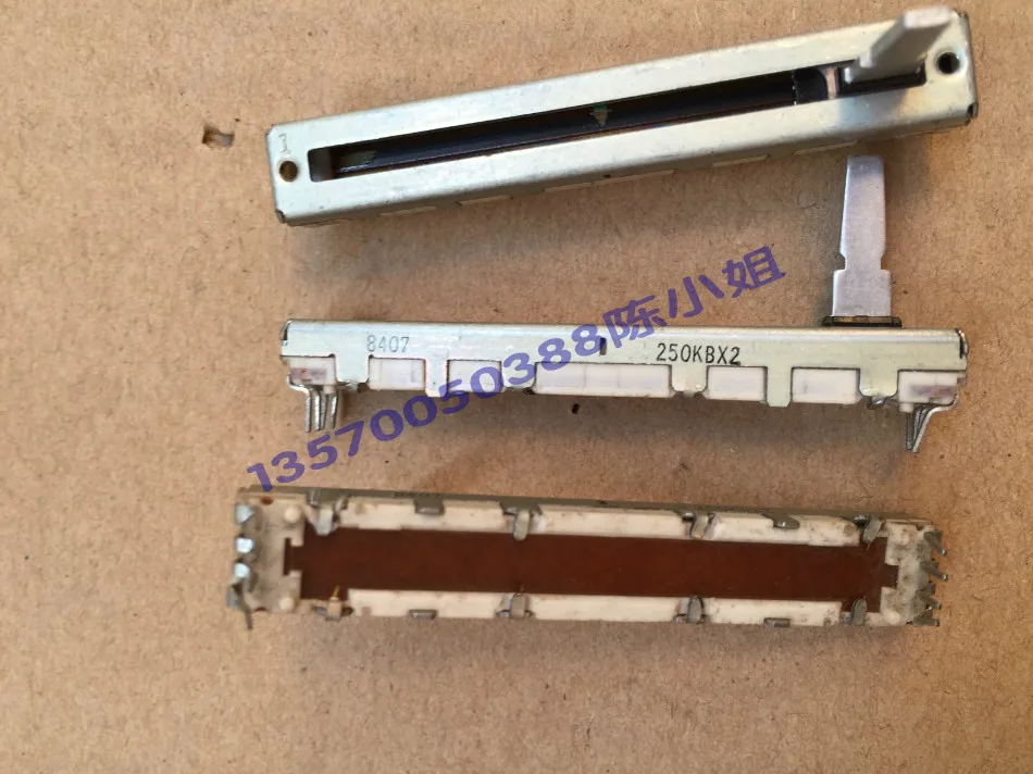 2PCS/LOT ALPS brand 6 cm straight sliding potentiometer, A250kx2 shaft length 15mm, side 4 feet, a total of 8 feet
