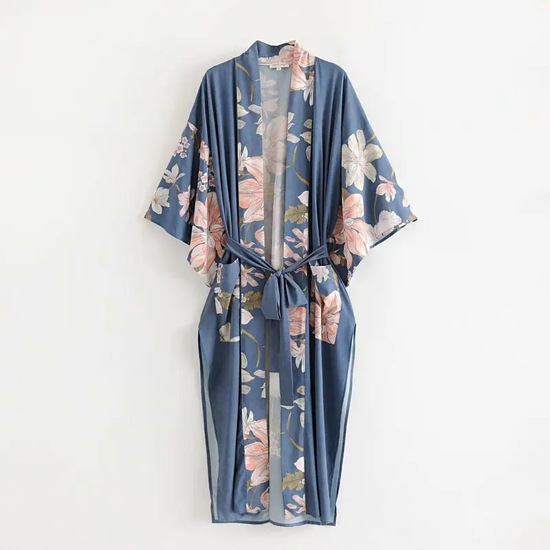 

LJ65-60258 European and American Fashion Blue Peacock Printed Kimono