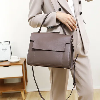 

Bags handbags new 2020 fashion messenger bag retro wild large capacity single shoulder handbag