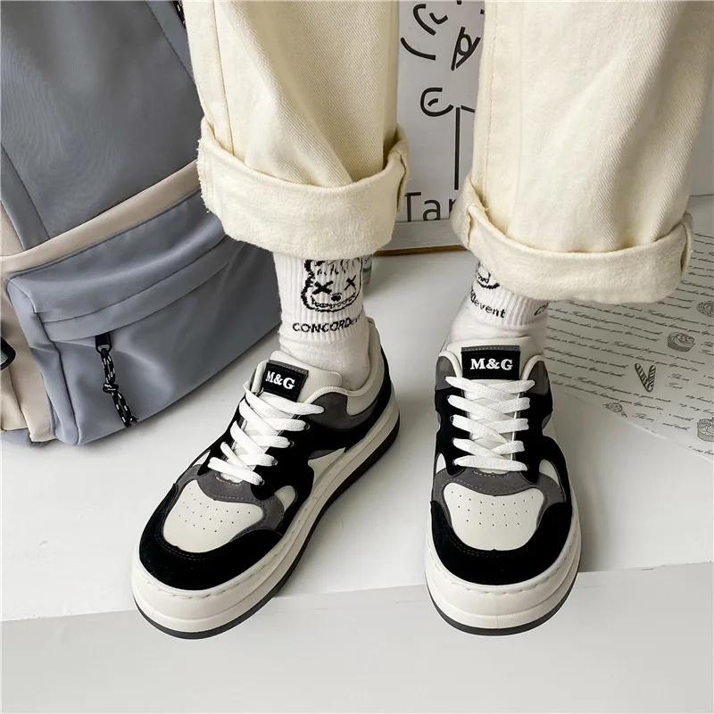 New Fashion Sneakers Women Vulcanize Shoes Low Top Skateboard Shoes Zapatos De Mujer Lace-up Ladies Casual Loafers Student Shoes