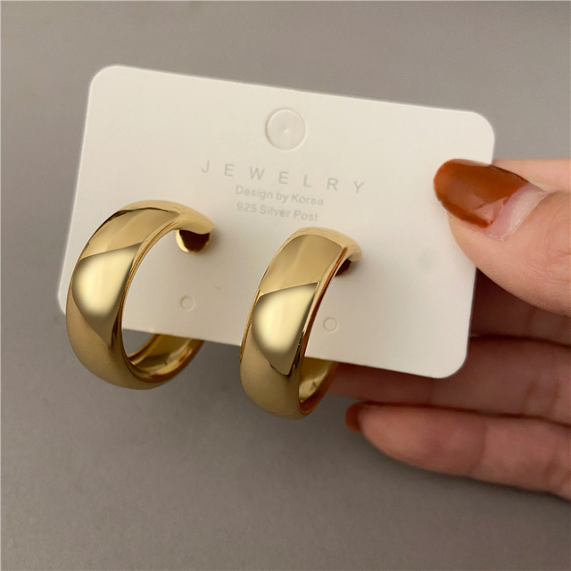 Trendy Simple Silver Color Hoop Earrings For Women Girl Gold Circle Round Minimalist Earrings Party 2021 NEW Jewelry