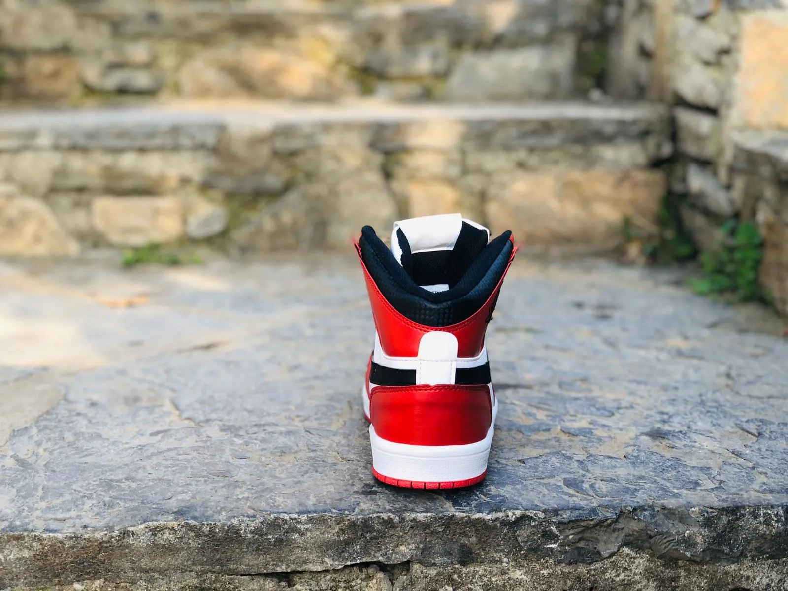 Nike Jordan 1 красный