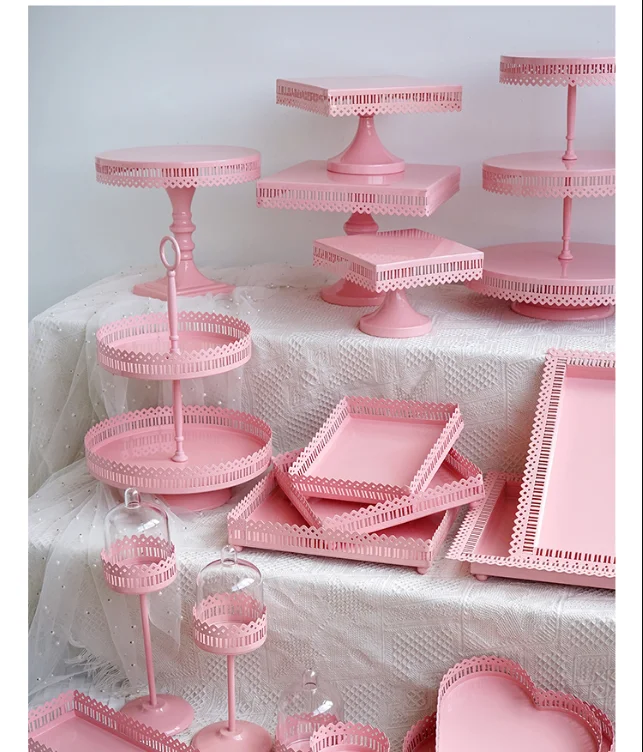 Прямая девочка сердце розовый торт тарелка кованая железная подставка под пирожные Свадебная вечеринка Церемония десертный стол украшения Еда фото реквизит лоток