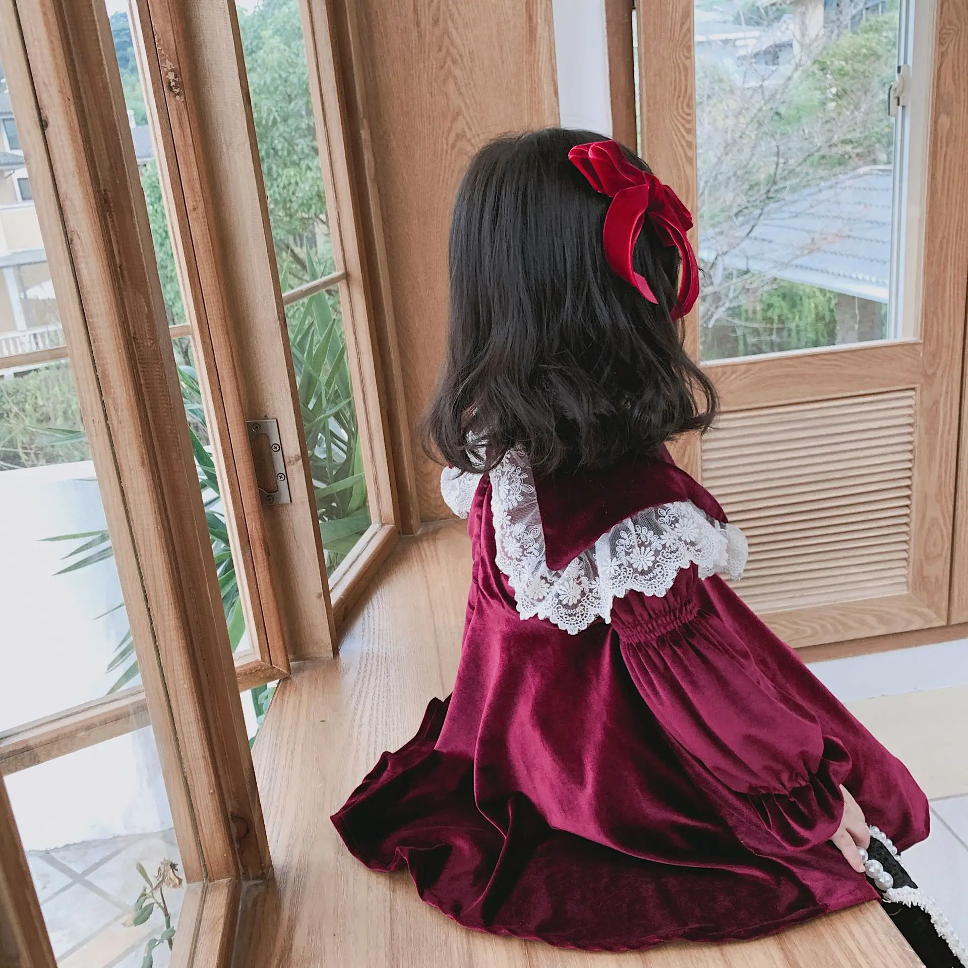 Winter Toddler Girls Dress Korean Princess Costume New Fashion Lace Turn Down Collar Plus Velvet Party Dress 1-7Yrs Kids Clothes