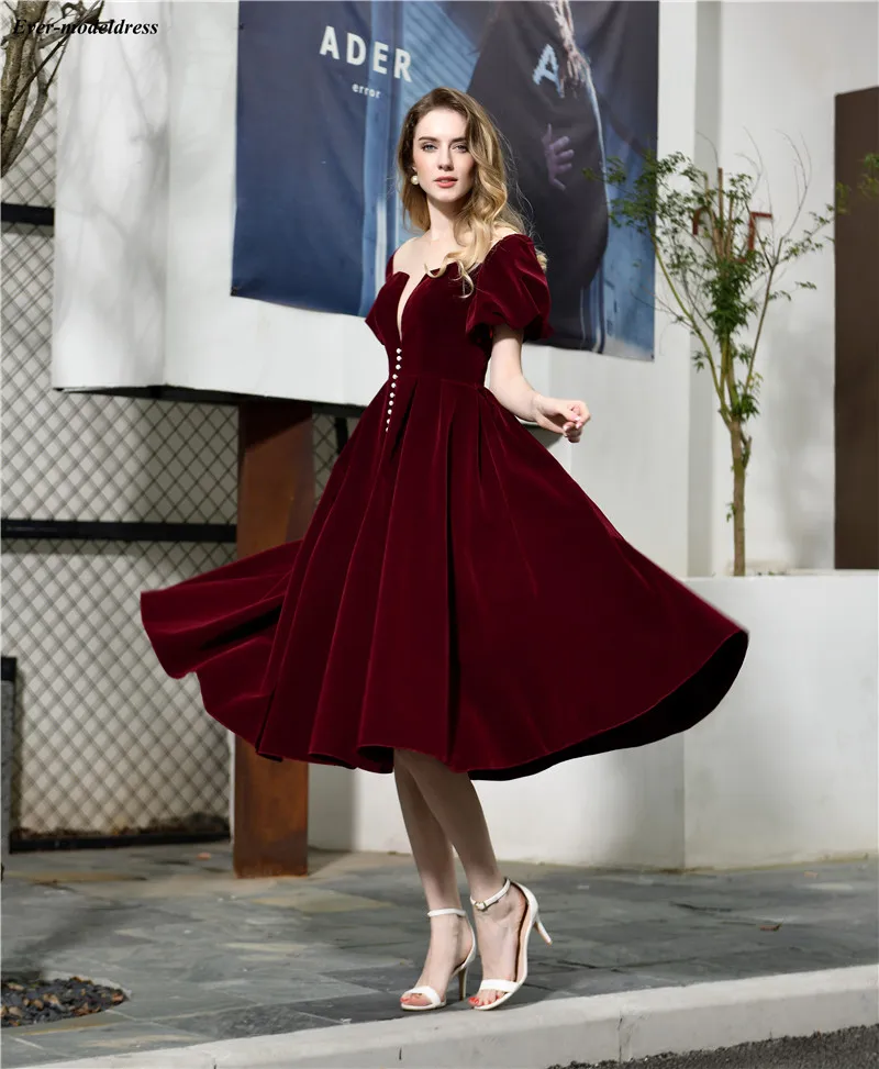 

Burgundy Prom Dresses Short Sheer O-Neck Tea-Length Lace Up Back Velvet Cheap Evening Party Formal Gowns Robe De Soiree 2020