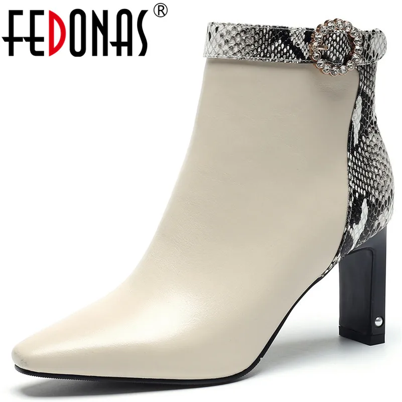 

FEDONAS Quality Chelsea Boots Party Dancing Shoes Woman 2020 Winter Women Animal Prints Genuine Leather Big Size Ankle Boots
