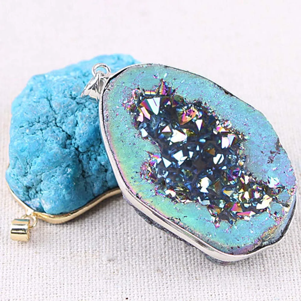 

1Pc 30-40mm Natural Irregular Crystal Slice Healing Stone Quartz Pendant Mineral Home Decor
