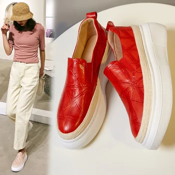 

INS women pumps natural Leather shoes Stone embossed loafers Fashion Spring and Autumn pumps women shoes slip on pumps