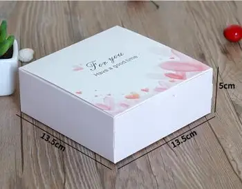 

10pcs Color Kraft paper Box Baking Food Kraft Packing Box Cookies/Cupcake Gift Box Mooncake/Cake Packaging Box 13.5x13.5x5cm