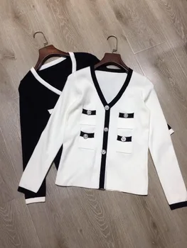 

2019 New Elegant Vintage Cardigan Coat Classic Black and White Contrast Design with Handmade Pearl Two Color Black&White