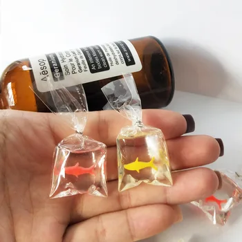 

10pcs/lot Transparent Resin Goldfish Fish Water Bag Jewelry Charms Earring Pendant Handmade Diy Accessories