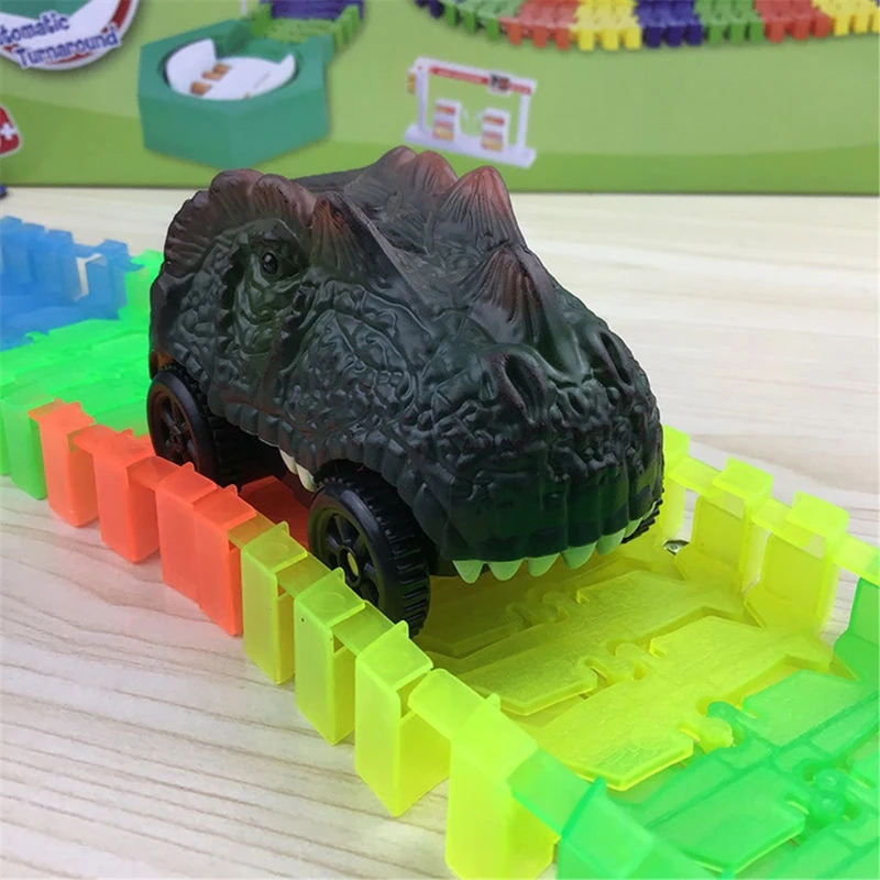 Coches de pista de dinosaurios compatibles con la mayoría de pistas, accesorios de pista de carreras con 3 luces LED intermitentes