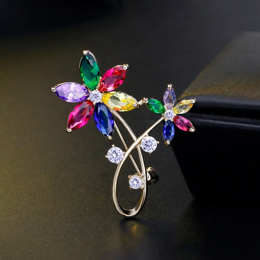 

Sparkling Flower Brooches For Women Luxury Colorful Crystal Fashion Wedding Banquet Brooch Gift Scarf Pins Broche femme bijoux