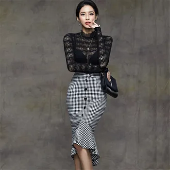 

2020 Spring New Women Suits Lace Casual Stand Collar Hollow Out Blouse Tops And Plaid Skirt Two Piceces Set Woman Clothes D572