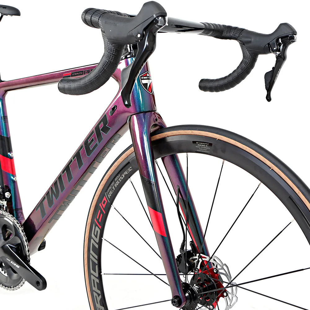 Twitter carbon road bike 700C disc brake road Carbon Bicycle with 105/R7000 22 Speed bike inner cable route holographic