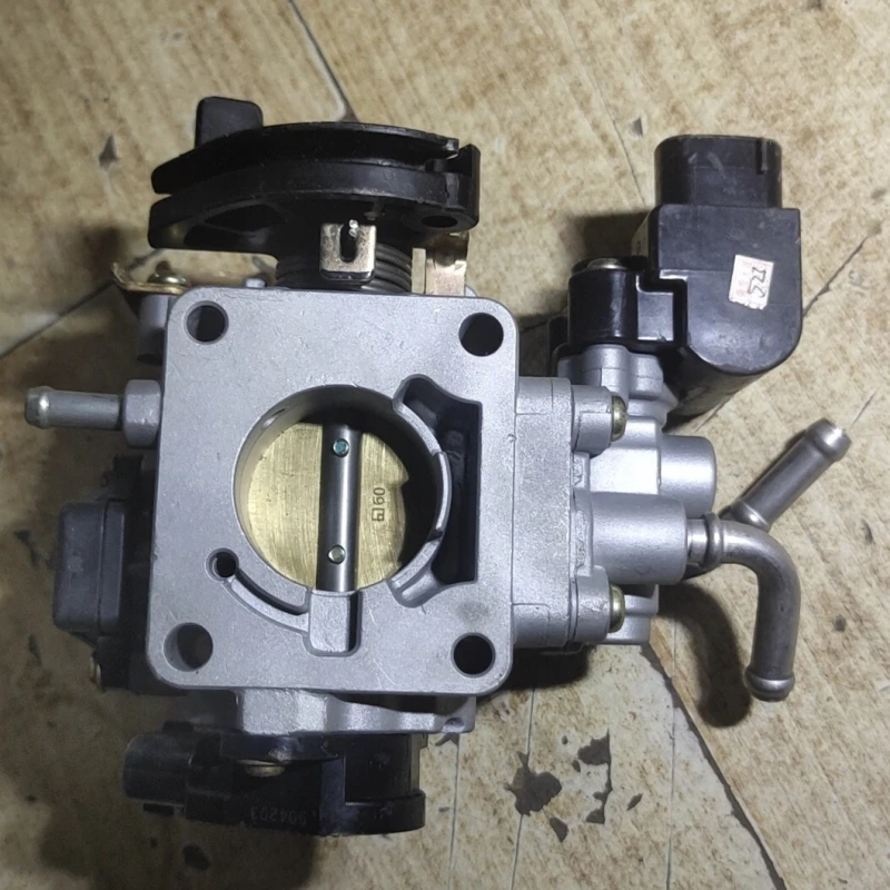 海外ブランド スズキ (13400)ボディアッシ,スロットル 純正