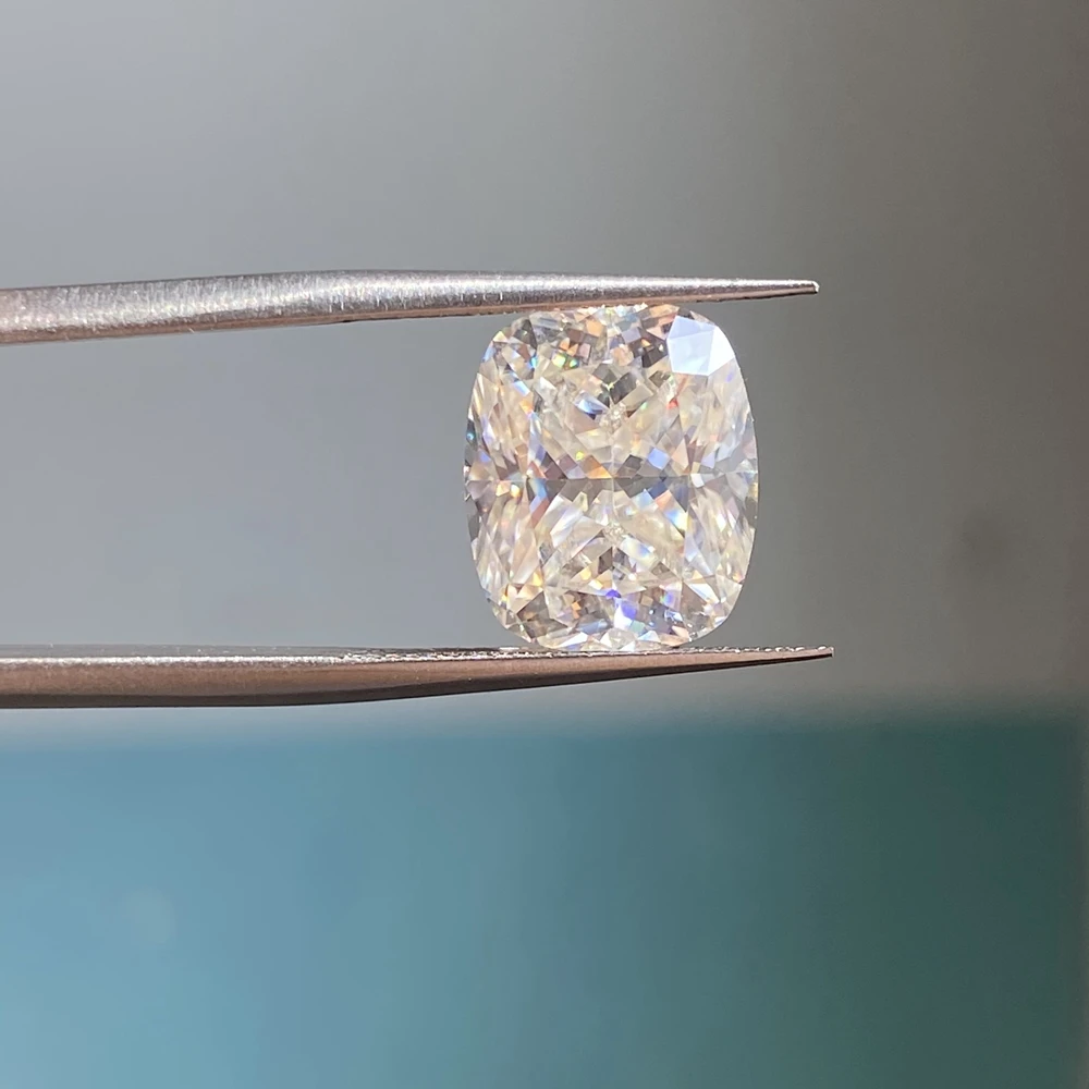 10x15mm Big Size Elongated Cushion Cut D VVS1 Loose Moissanite Diamond Gemstone for Wedding Ring Making