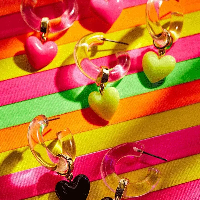 Летние Стильные анти-аллергические Модные прозрачные акриловые серьги-кольца с сердечками шармы яркие цвета маленькие серьги-кольца для женщин