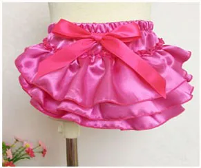Baby Girl Bloomers Baby Clothing Solid color Silk Bow Satin Baby Shorts Ruffle Diaper Cover Bloomer Baby Girls Panties Bloomers - Цвет: Color 11