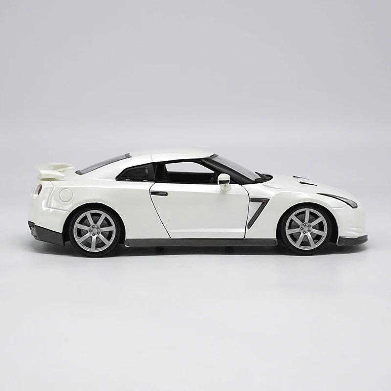 Изысканный подарок 1:18 Nissan GTR супер ЗАПУСК сплава модель, имитация литья модель гоночной машины, коллекция лучший