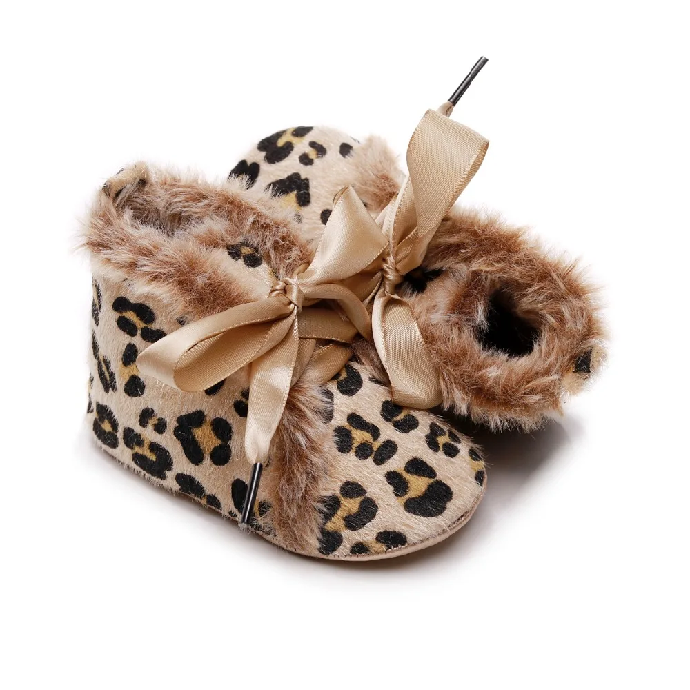 Ботинки для новорожденных с леопардовым принтом, снеговиком и лисой; мокасины для младенцев; зимняя Рождественская Детская обувь на мягкой подошве; обувь из искусственной кожи на шнуровке