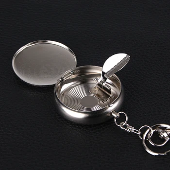 

Portable Ashtrays Creative Circular Ashtray with Cover Mini Key Chain Smoke Convenient Cigarette Accessories Metal Ashtray