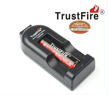 

TrustFire Protected 18650 3.7V 2400mAh Rechargeable Lithium Battery + TrustFire TR-002 Single Li-ion Battery Charger