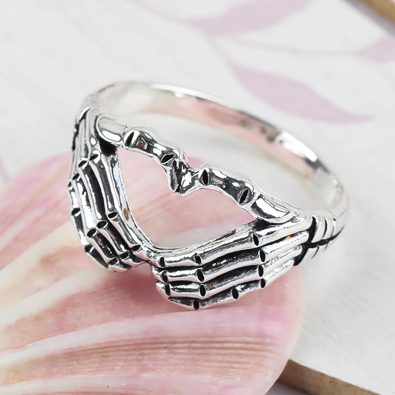 Silver Plated Hand with Heart Rings for Men Punk Gothic Creative Skeleton Couple Ring Women Hip Hop Band Jewelry Charm Gift