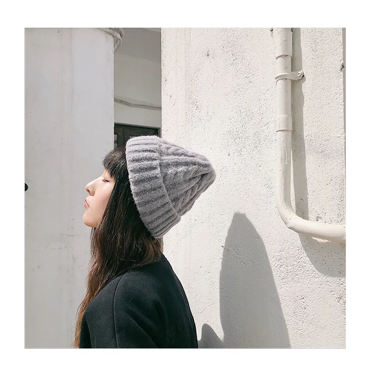 Женские шерстяные шапки Skullies, зимняя теплая вязаная шапка s для дам, дикие одноцветные утолщенные шапочки, новые модные шапочки для девочек