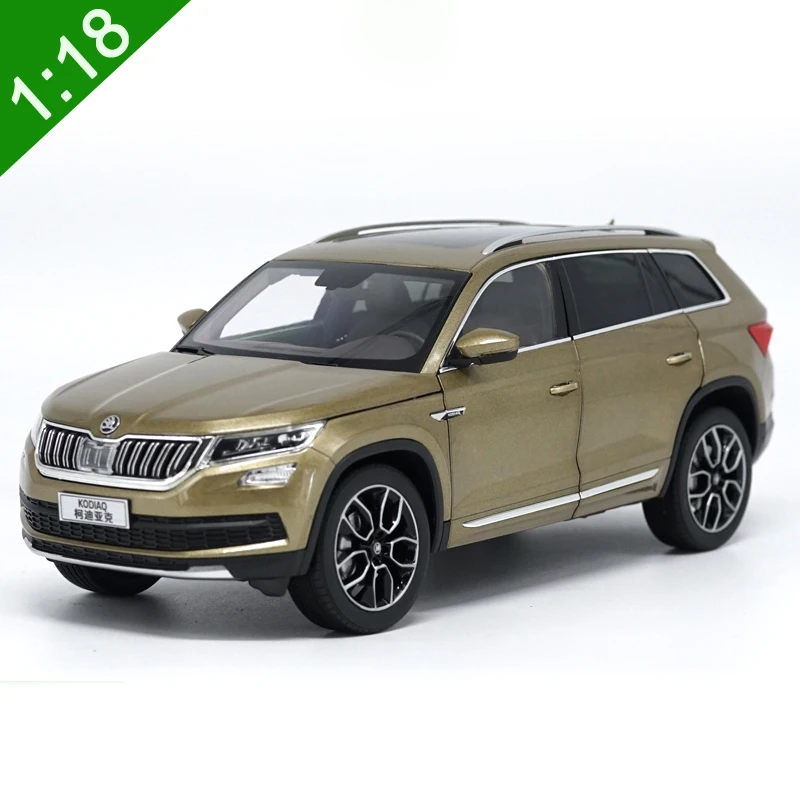 Оригинальная коробка 1:18 Высокая тщательно Skoda KODIAQ сплавочная модель автомобиля статические металлические модели автомобилей для Коллекционные вещи подарок - Цвет: Gold