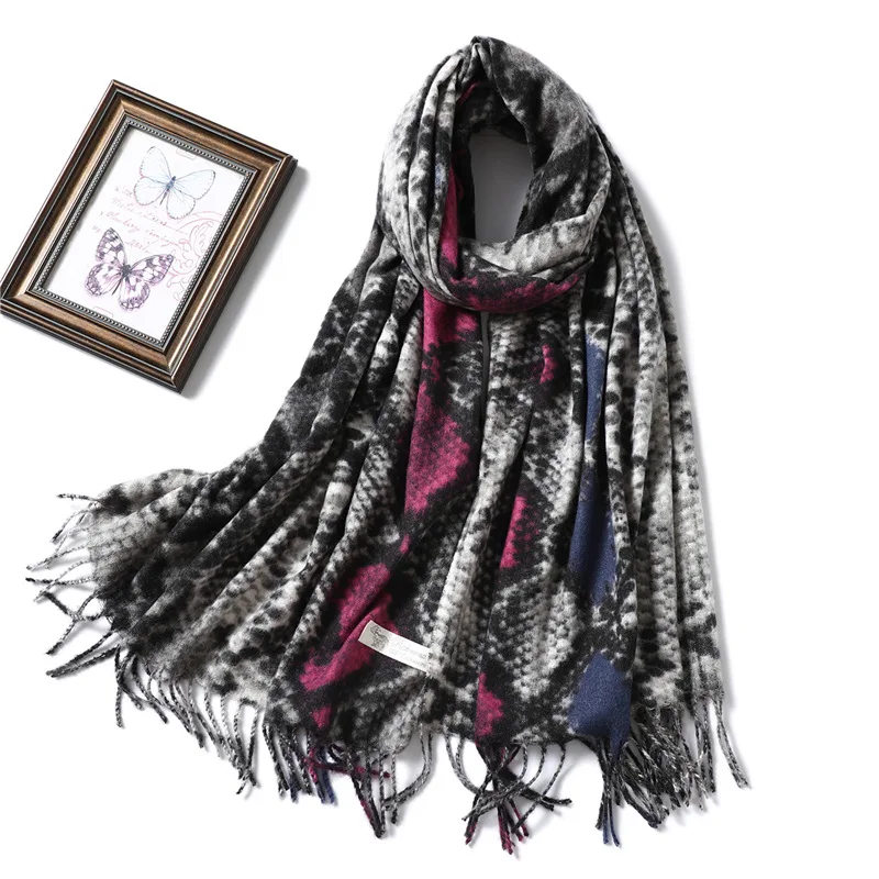 Брендовый дизайнерский зимний шарф для женщин новые зимние кашемировые шарфы Модные шали с узором змеиной кожи и обертывания шеи теплые