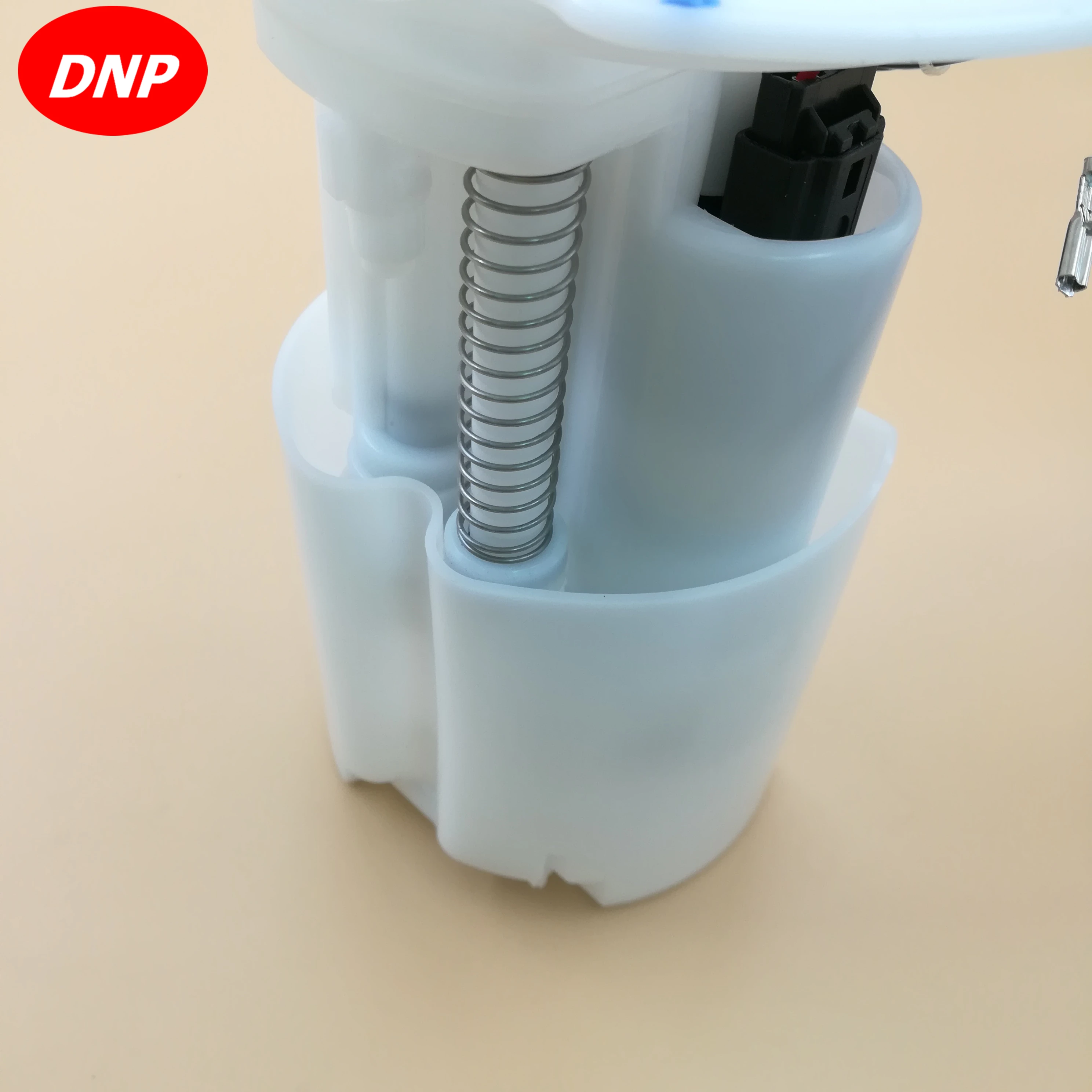 DNP Fuel Pump Module Assemblyd fit for Nissan Serena C25 2wd 2005-2007 17040-CY000