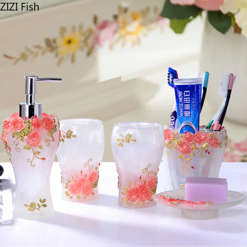 Креативные принадлежности для ванной комнаты бутылка лосьона чашка зубной щетки