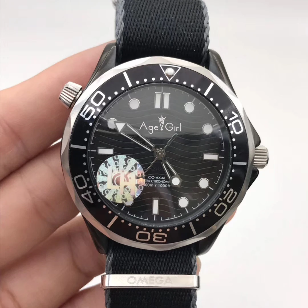 

Luxury Brand New Men Automatic Mechanical Gold Black Case Canvas James Bond 007 Rubber Ceramic Sapphire Glass Back Limited Watch