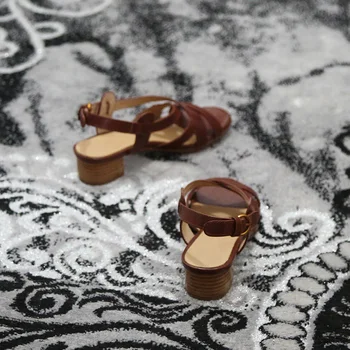 

Royesic Thick-heeled sandals women retro leather low-heeled open-toed one-line all-match brown mid-heel Roman sandals women