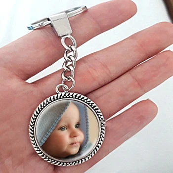 

FLTMRH Photo Pendants Custom Keychain Photo of Your Baby Child Mom Dad Grandparent Loved One Gift for Family Membe