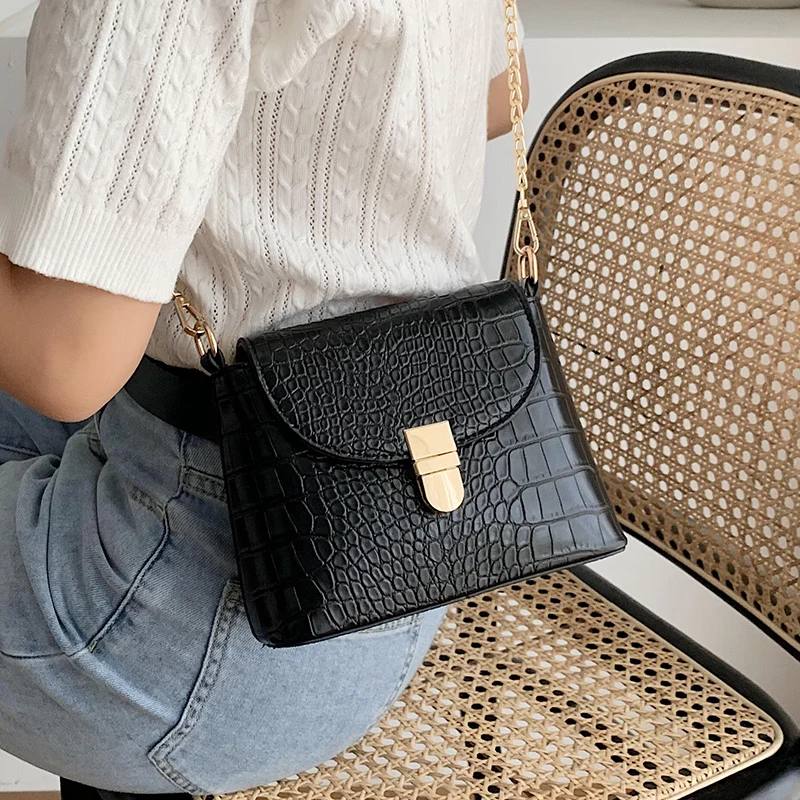 

Stone Patent Crossbody Bags For Women 2020 Small Handbag Small Bag PU Leather Hand Bag Ladies Chain Designer Bags